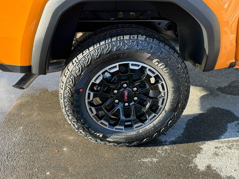 New 2026 GMC Canyon AT4 w/ Technology Plus Package image 11