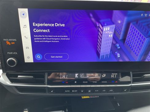 Used 2025 Toyota Sienna XSE image 19