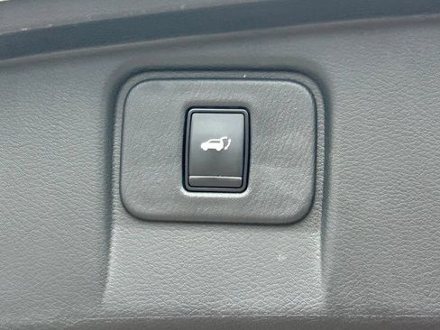 Certified 2024 Nissan Murano SL FWD image 55