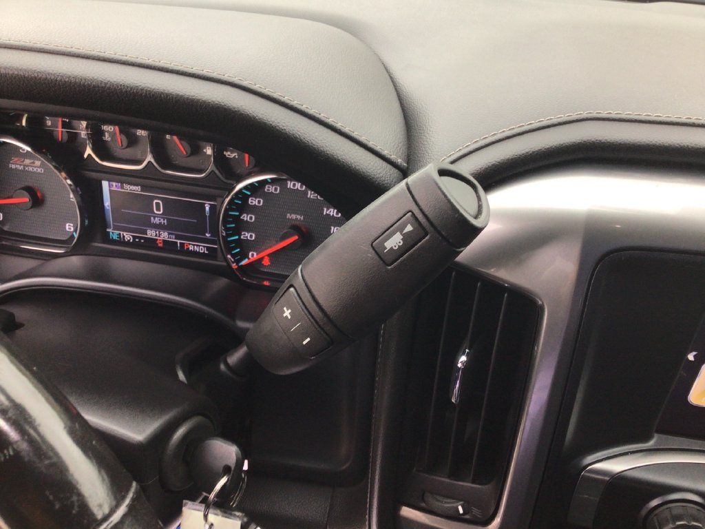Used 2017 Chevrolet Silverado 1500 LTZ Z71 w/ LTZ Plus Package AWD/4WD image 23