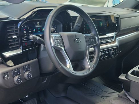 Used 2025 Chevrolet Silverado 1500 RST w/ Dark Appearance Package image 11