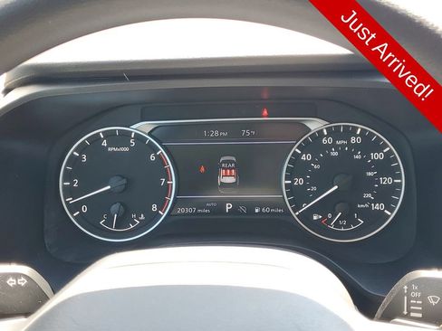 Used 2025 Nissan Rogue S AWD/4WD image 25