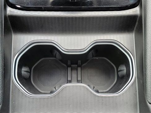 Used 2023 Jeep Grand Cherokee Laredo X image 27