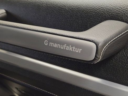 Used 2021 Mercedes-Benz G 63 AMG 4MATIC w/ G Manufaktur Interior Package image 29