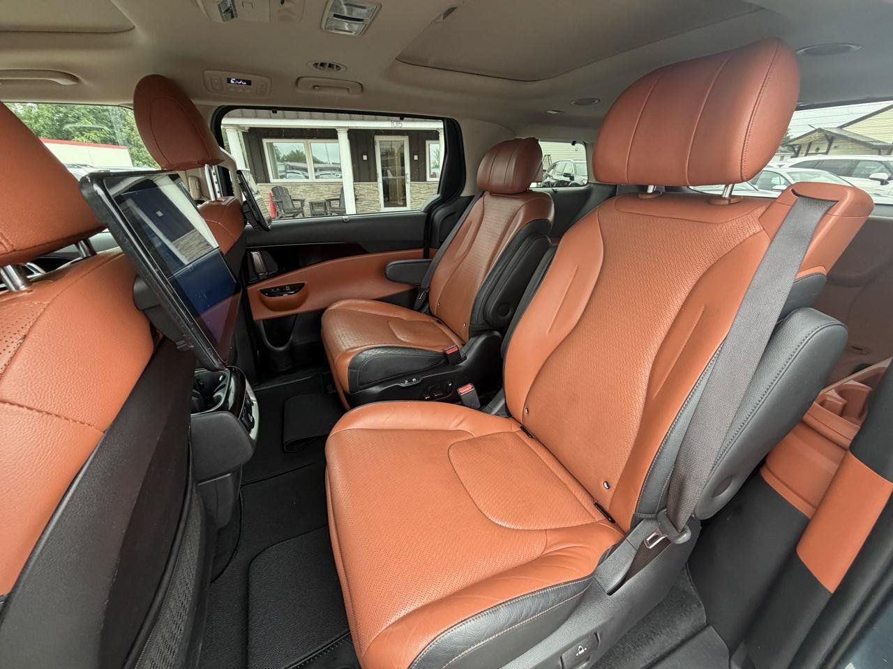 Used 2022 Kia Carnival SX Prestige FWD image 10