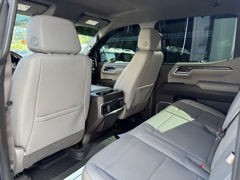 Used 2024 Chevrolet Silverado 1500 LTZ image 18