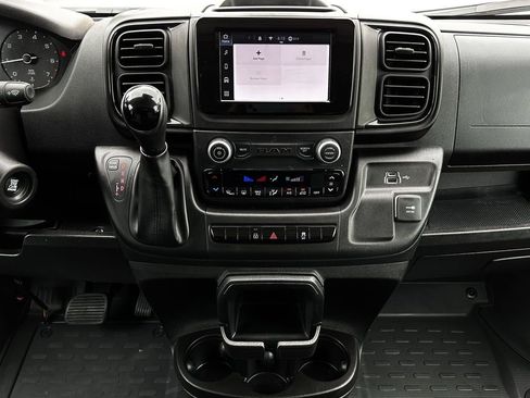 Used 2025 RAM ProMaster 2500 w/ Convenience Group FWD image 15