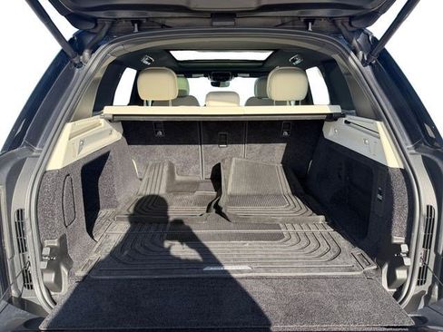 Used 2025 Land Rover Range Rover SE AWD/4WD image 18