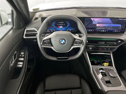 Used 2025 BMW 330i xDrive Sedan w/ Convenience Package AWD/4WD image 22