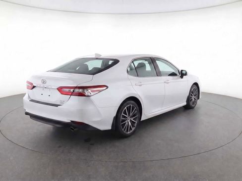 Used 2024 Toyota Camry XLE w/ Navigation Package image 6