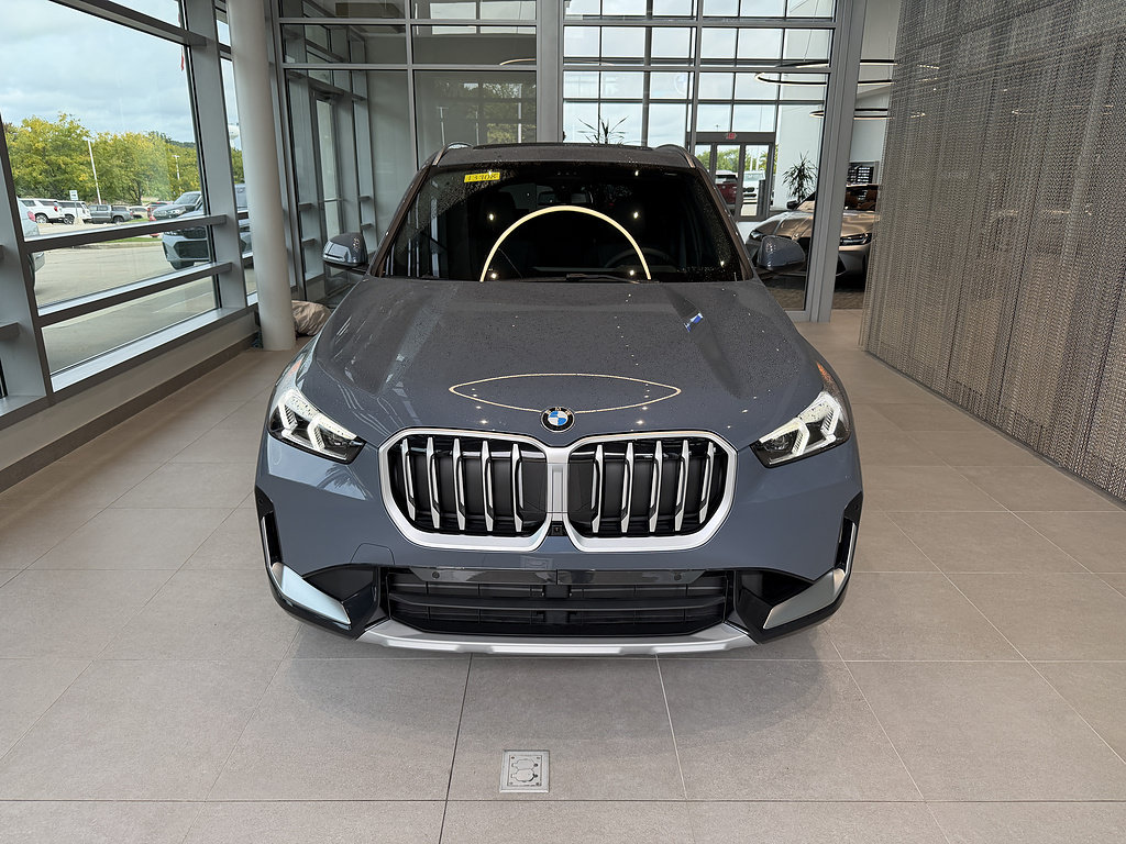 New 2027 BMW X1 xDrive28i AWD/4WD image 2