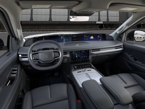 New 2026 Lincoln Navigator Reserve AWD/4WD image 9