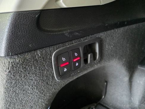 Used 2018 Audi Q7 3.0T Prestige image 34