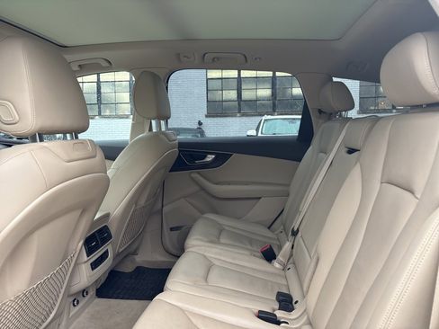 Used 2019 Audi Q7 3.0T Premium Plus w/ Premium Plus Package image 4