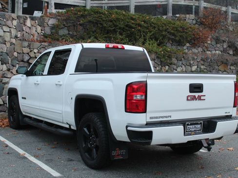 Used 2017 GMC Sierra 1500 SLE w/ SLE Value Package image 7
