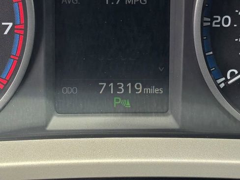Used 2017 Toyota RAV4 XLE AWD/4WD image 24