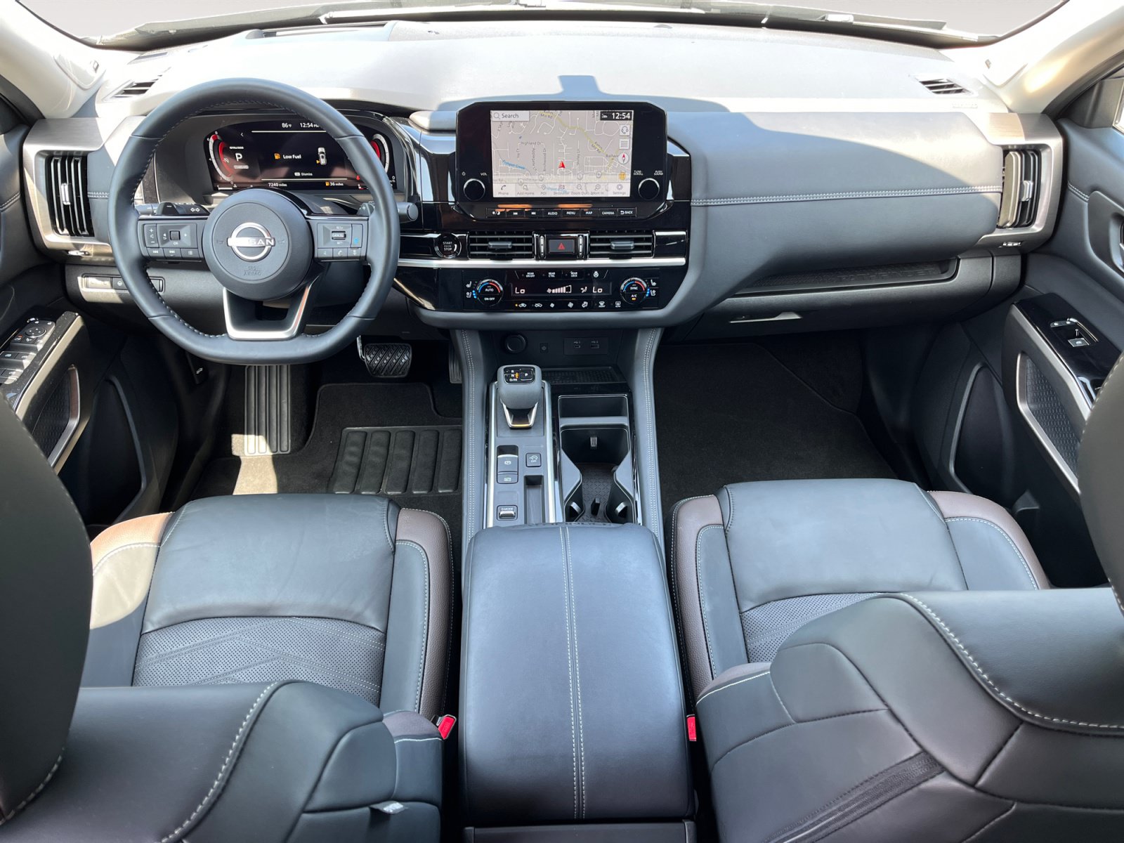 Used 2025 Nissan Pathfinder Platinum w/ Cargo Package FWD image 12