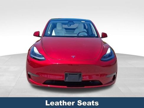 Used 2024 Tesla Model Y Long Range AWD/4WD image 2