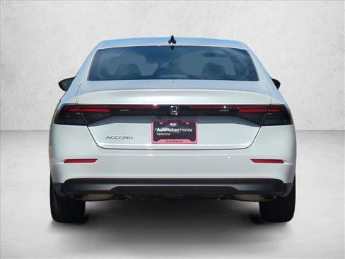Used 2025 Honda Accord SE image 7