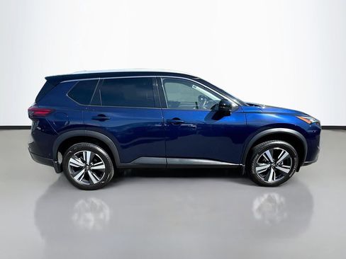 Certified 2024 Nissan Rogue SL FWD image 10