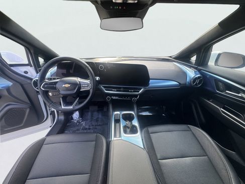 Used 2024 Chevrolet Equinox EV LT AWD/4WD image 25