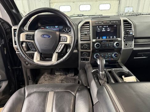 Used 2018 Ford F150 Platinum w/ Equipment Group 701A Luxury image 2