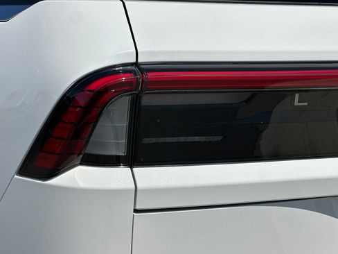 New 2026 Lincoln Navigator Reserve AWD/4WD image 27