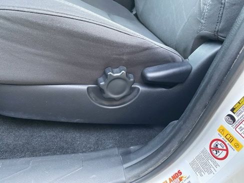 Used 2019 Toyota Tacoma TRD Sport image 24