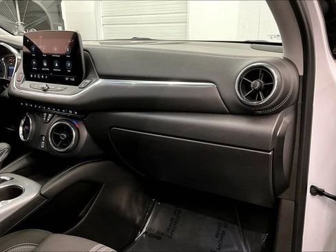 Used 2025 Chevrolet Blazer LT image 16