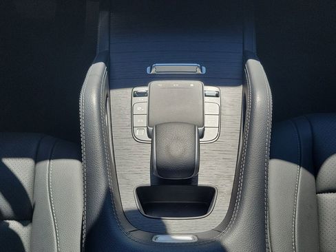 Certified 2025 Mercedes-Benz GLE 350 4MATIC image 19