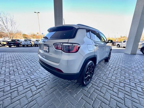 New 2026 Jeep Compass Latitude image 5