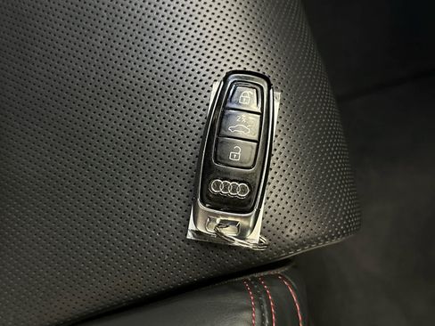 Used 2021 Audi RS Q8 w/ Carbon Optic Package AWD/4WD image 40