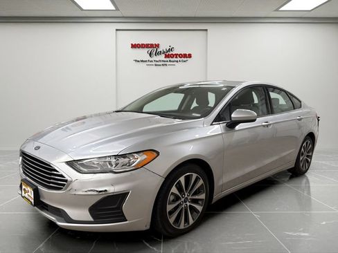 Used 2019 Ford Fusion SE AWD/4WD image 1