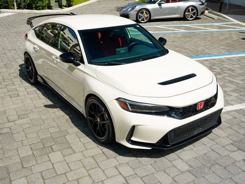Used 2023 Honda Civic Type R image 39