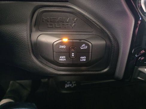 Used 2025 RAM 2500 Big Horn AWD/4WD image 18