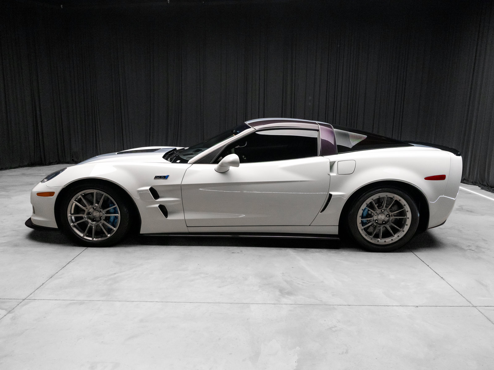 Used 2013 Chevrolet Corvette ZR1 w/ 3ZR Preferred Equipment Group RWD image 11