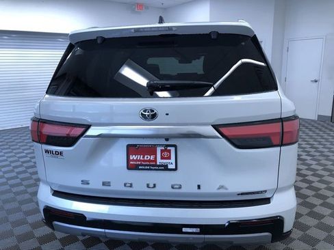 Used 2025 Toyota Sequoia Capstone image 6