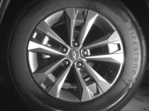 Used 2025 Chevrolet Equinox LT image 14