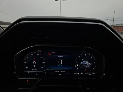 Used 2025 Chevrolet Silverado 1500 LT image 24