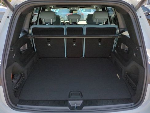 Used 2026 Mercedes-Benz GLB 250 4MATIC image 13