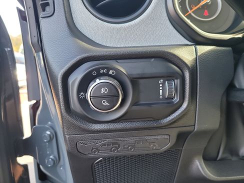 New 2026 Jeep Gladiator Sport image 21