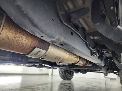 Used 2022 Ford F250 XLT w/ Black Appearance Package image 25