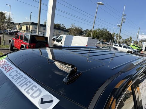 Used 2018 GMC Yukon Denali image 10