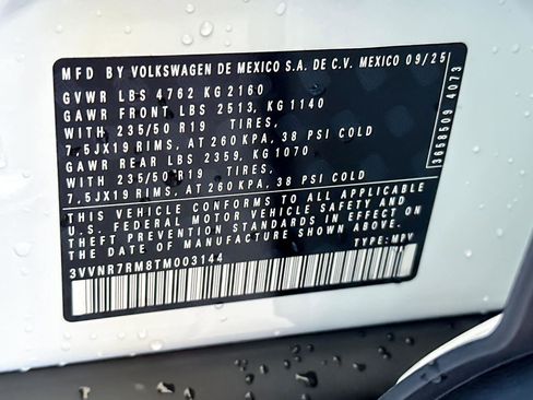 New 2026 Volkswagen Tiguan SE image 26