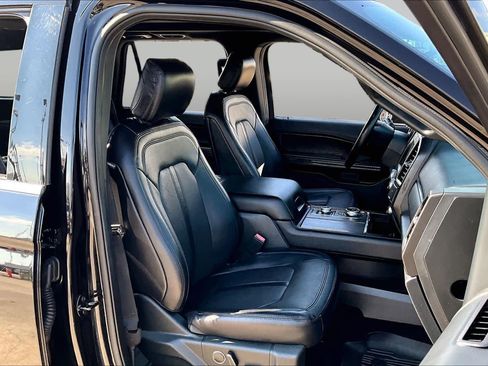 Used 2020 Ford Expedition Limited w/ Special Edition Package AWD/4WD image 9