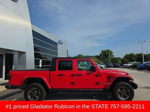 Used 2023 Jeep Gladiator Rubicon w/ LED Lighting Group AWD/4WD image 3