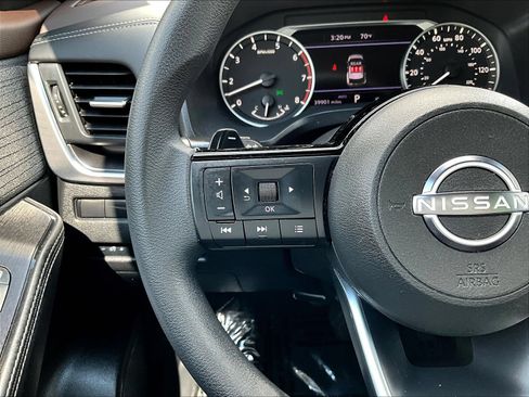 Certified 2023 Nissan Rogue SV AWD/4WD image 14