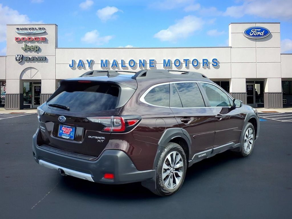 Used 2024 Subaru Outback Limited XT AWD/4WD image 3