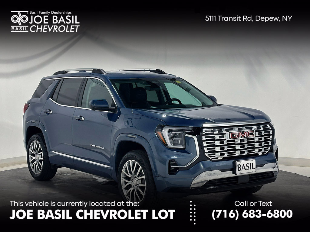 Used 2026 GMC Terrain Denali AWD/4WD image 1