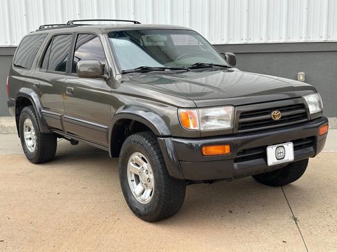 Used 1997 Toyota 4Runner Limited image 30